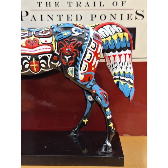 The Trail Of Painted Ponies SPIRITS OF THE NORTHWEST Figurine By Laurie Holman. - Picture 3 of 9